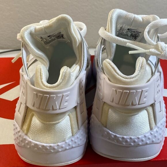 NIB NIKE Youth Huarache Run (PS) White Running Athletic Tennis Shoe - Size 2Y - Picture 12 of 14